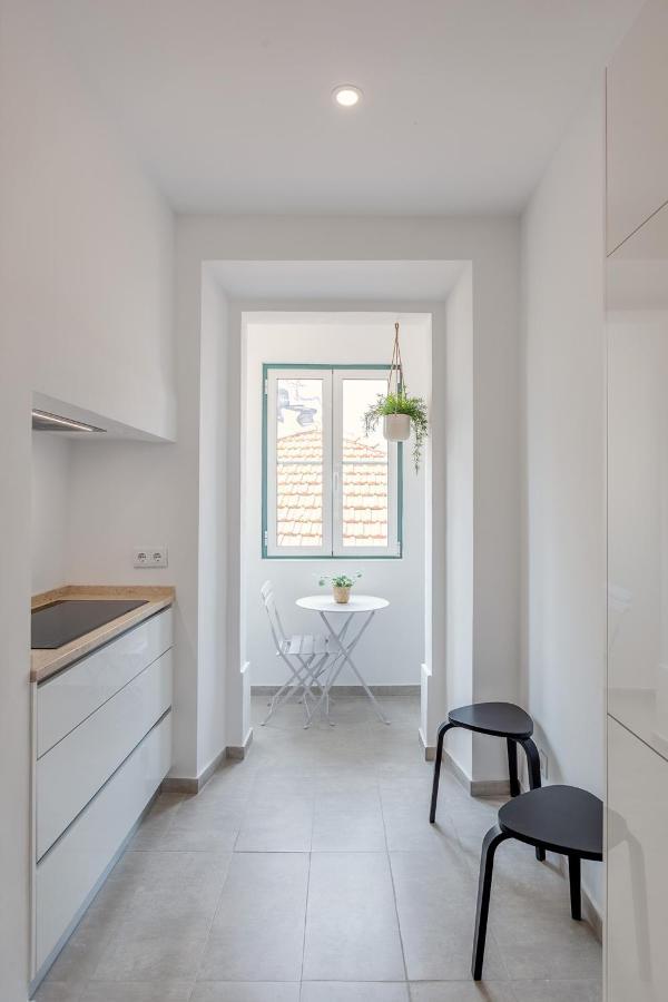 Sunny House - Bright 2 Bedroom Apartment W/ Office Lisboa Eksteriør bilde